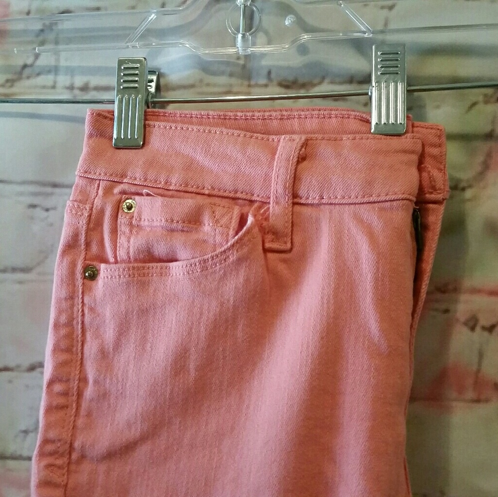**LISTING EXPIRES SUN 5/24**Cropped Jeans EUC - Picture 3 of 7